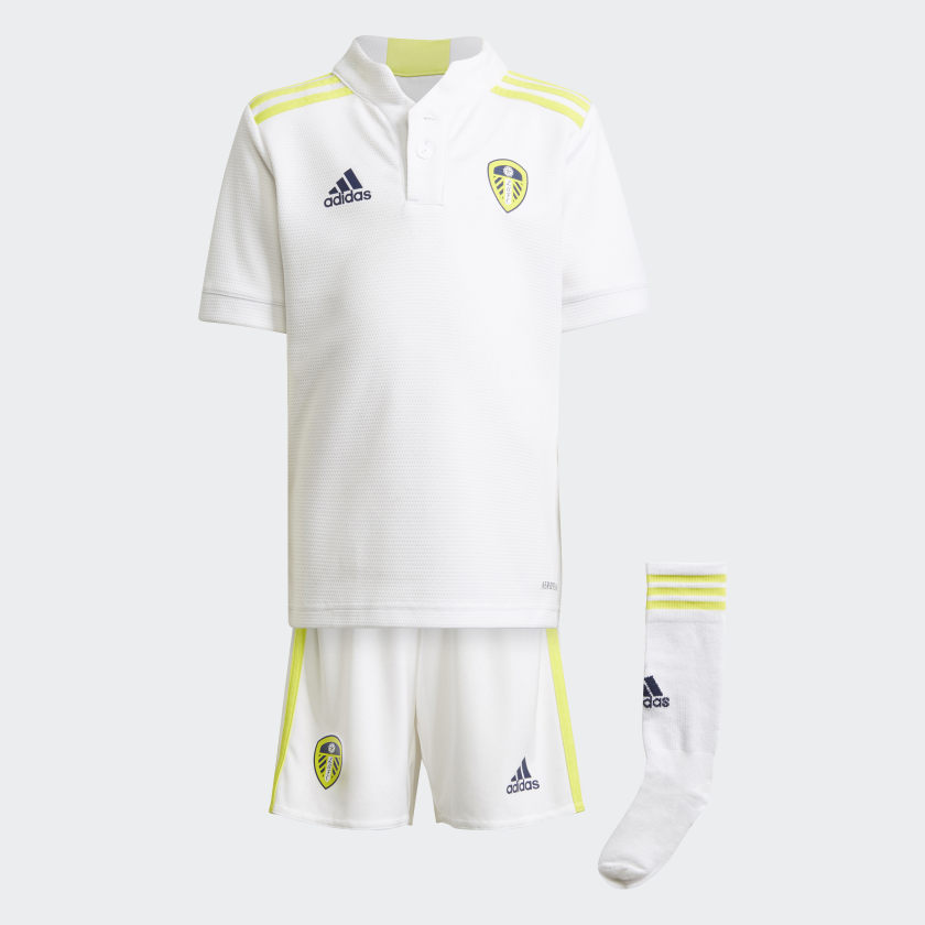 Children's leeds united football kit clearance