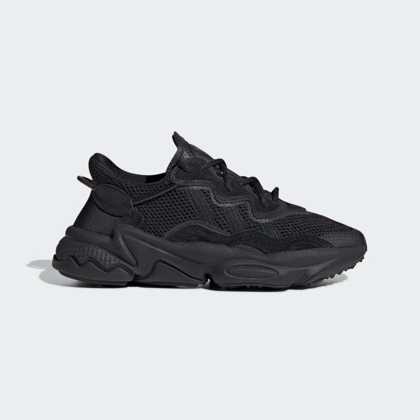 Ozweego all black junior clearance