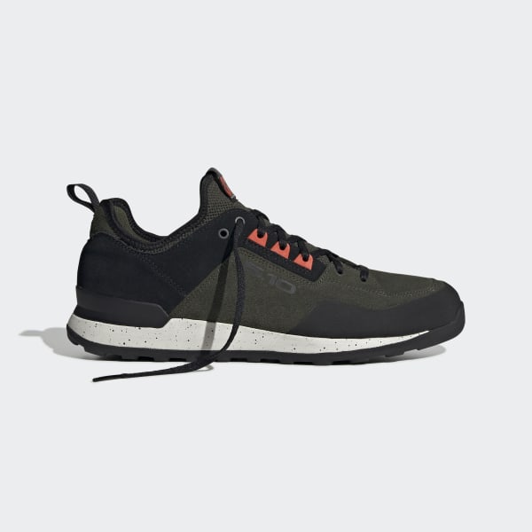 Five tennies mens