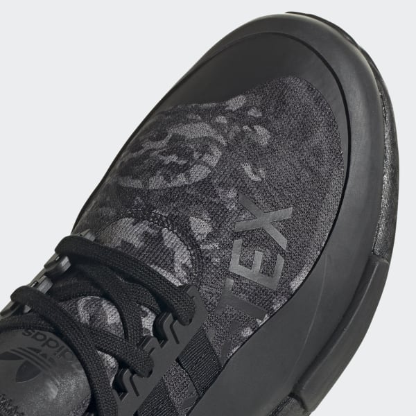 nmd r1 trail gore tex