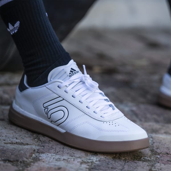 adidas Five Ten Sleuth DLX Mountain Bike Shoes in White and Black | adidas UK