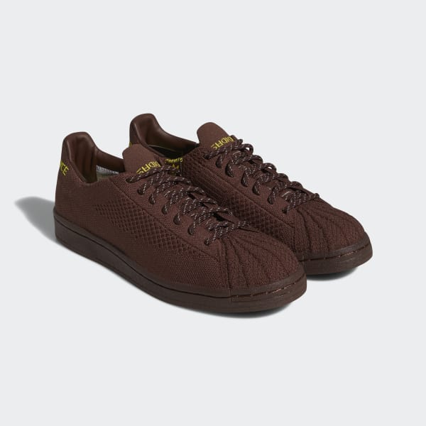 adidas Pharrell Williams Superstar Primeknit Schuh - Braun | adidas Austria